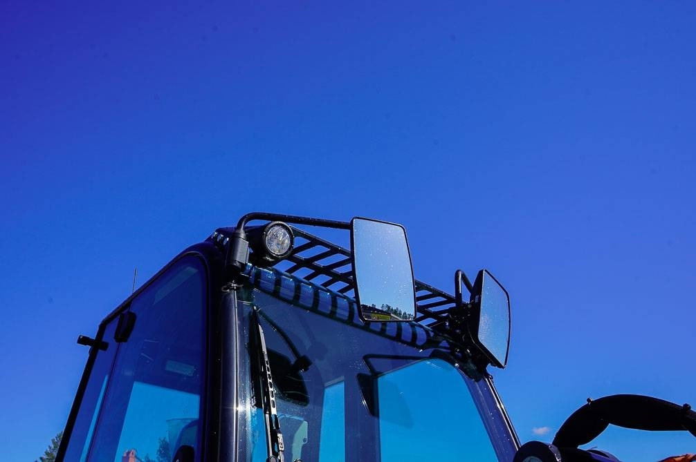 Derékcsuklós rakodó Kubota RT270-2 DELUXE MALLI: 16 kép.