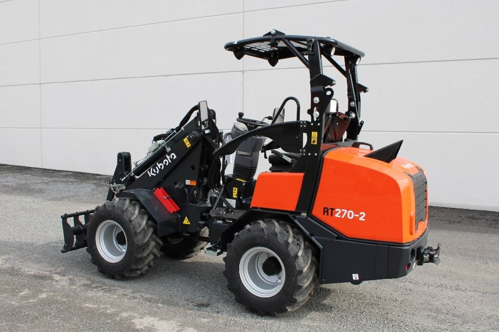Kubota RT270-2 KATOKSELLA! UUSI - Derékcsuklós rakodó: 2 kép. Kubota RT270-2 KATOKSELLA! UUSI - Derékcsuklós rakodó: 2 kép.