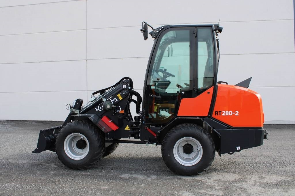 Kubota RT280-2 UUSI - Derékcsuklós rakodó: 1 kép. Kubota RT280-2 UUSI - Derékcsuklós rakodó: 1 kép.