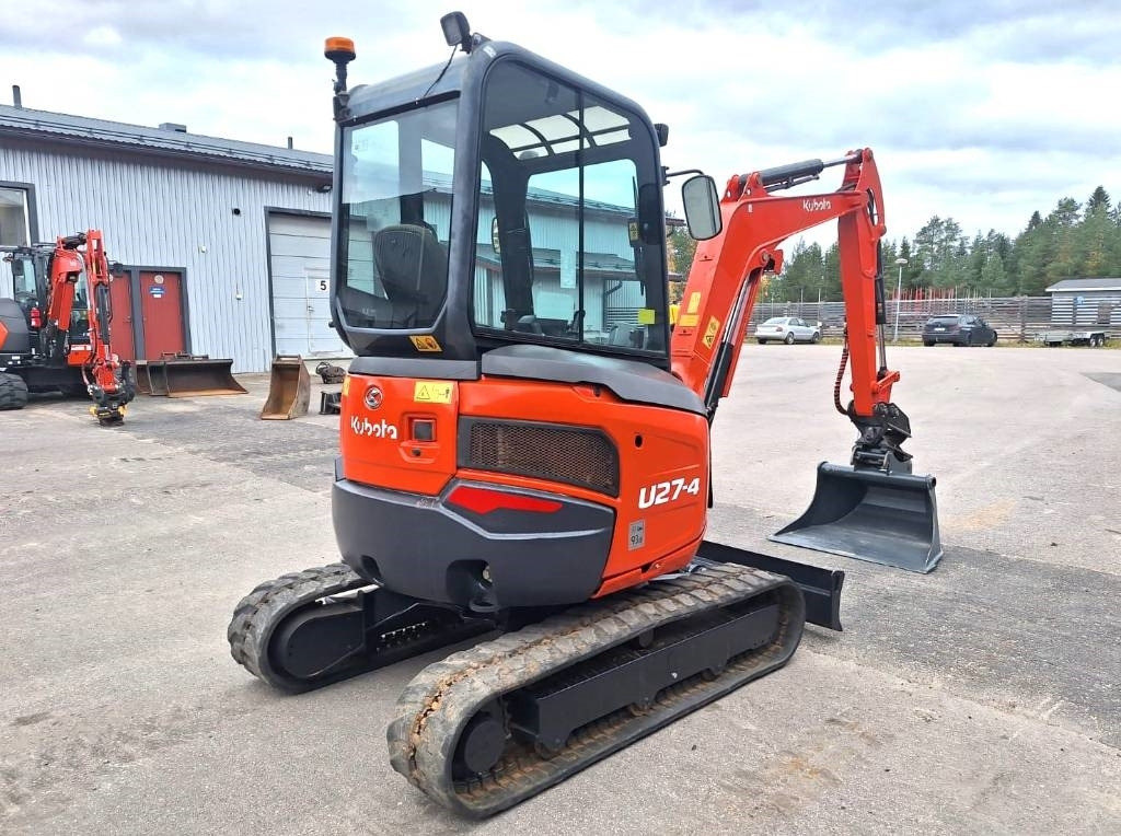 Kubota U27-4 KALLISTAJALLA, HUOLLETTU - Minikotró: 4 kép. Kubota U27-4 KALLISTAJALLA, HUOLLETTU - Minikotró: 4 kép.