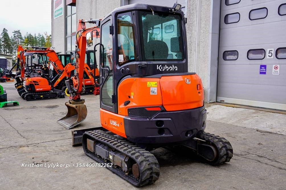 Kubota U36-4 ROTOTILTILLÄ - Minikotró: 3 kép. Kubota U36-4 ROTOTILTILLÄ - Minikotró: 3 kép.