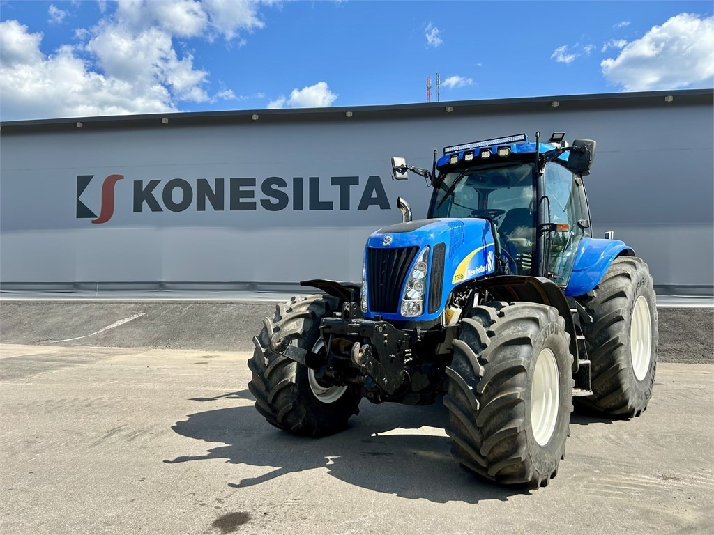 New Holland TG285 - Traktor: 1 kép. New Holland TG285 - Traktor: 1 kép.