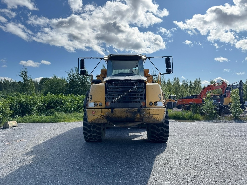 Volvo A 40 D - Csuklós dömper: 4 kép. Volvo A 40 D - Csuklós dömper: 4 kép.