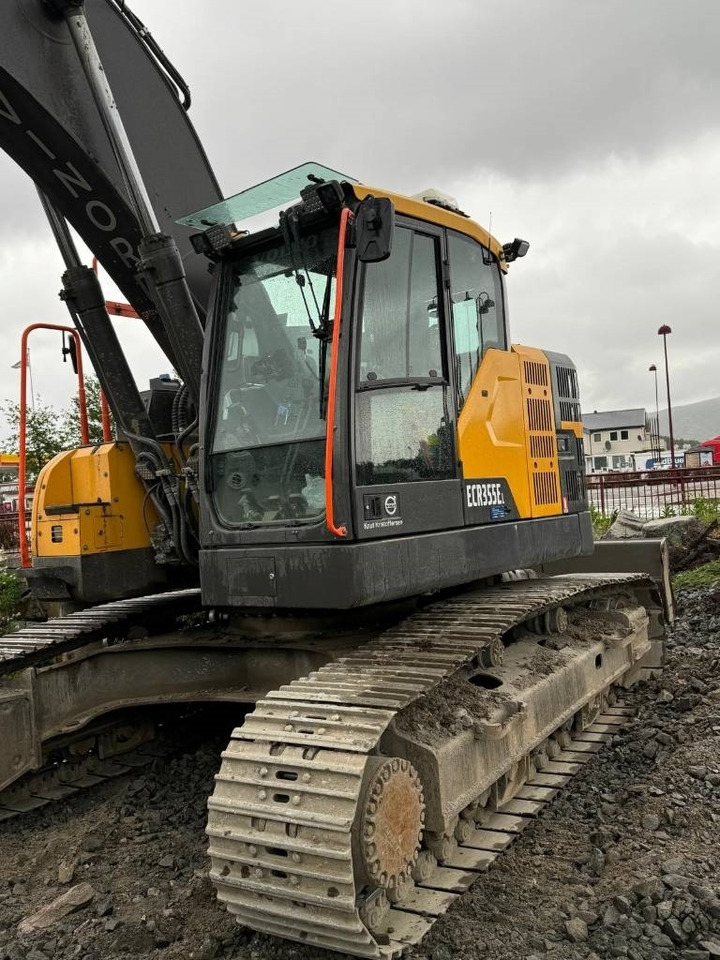 Lánctalpas kotró Volvo ECR355EL DOZER TULOSSA: 1 kép.