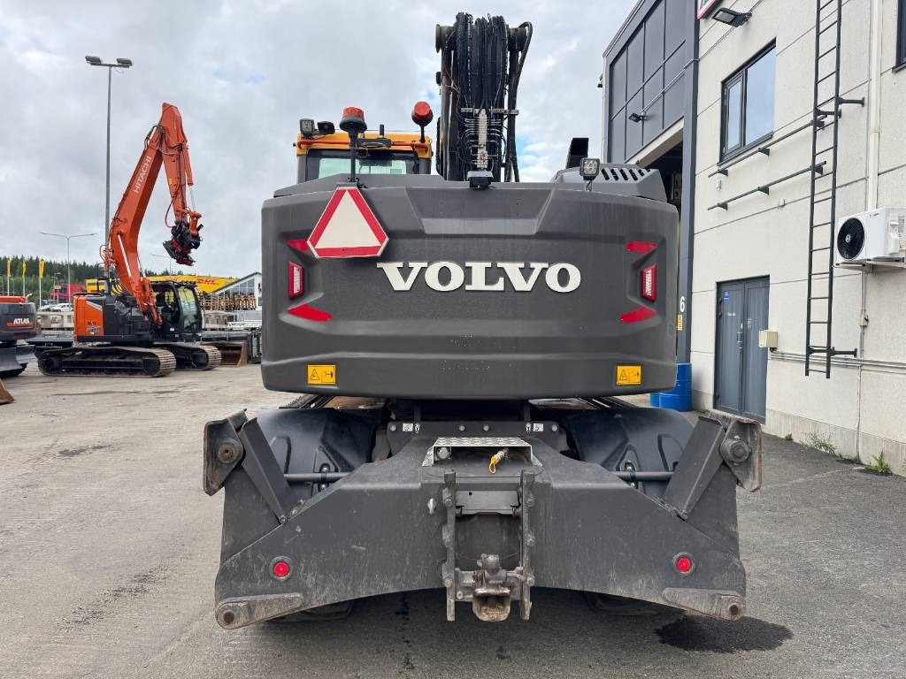 Volvo EWR 150 E - Gumikerekes kotró: 4 kép. Volvo EWR 150 E - Gumikerekes kotró: 4 kép.