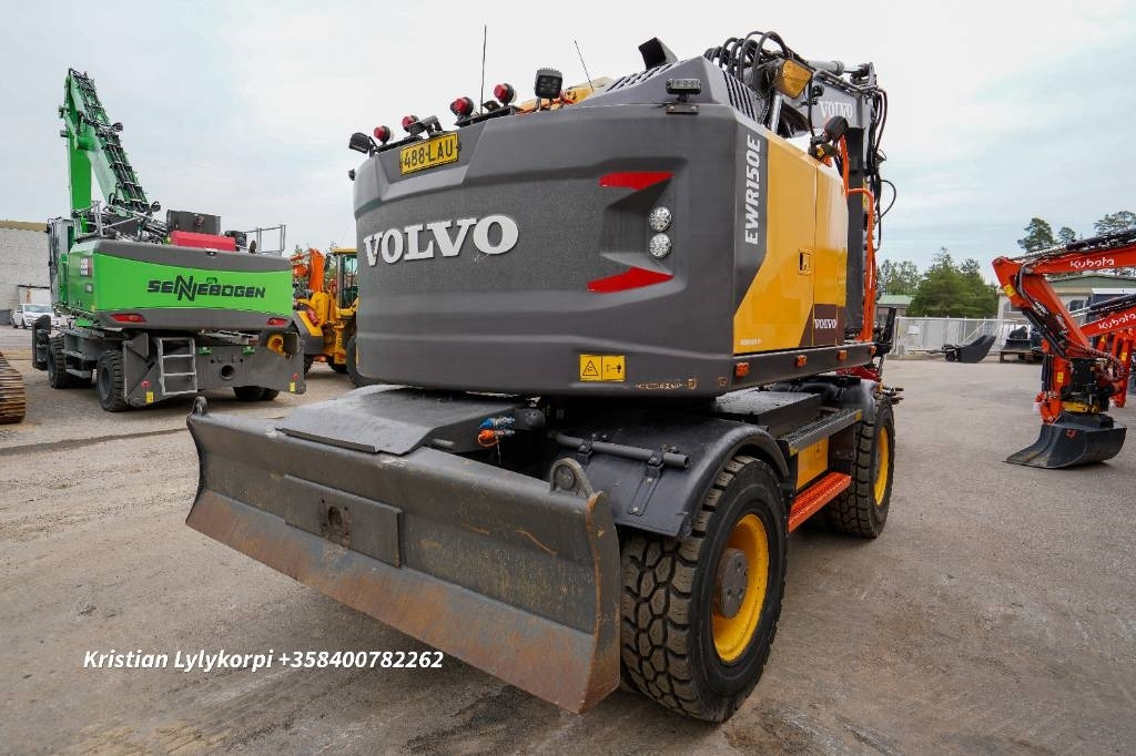 Volvo EWR150E ROTOTILTILLÄ - Gumikerekes kotró: 5 kép. Volvo EWR150E ROTOTILTILLÄ - Gumikerekes kotró: 5 kép.