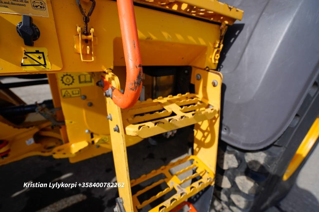 Gumikerekes homlokrakodó Volvo L70H STAGE V: 17 kép.