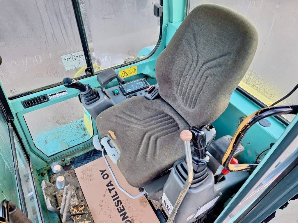 Minikotró Yanmar B25V 3-KAUHAA: 11 kép.
