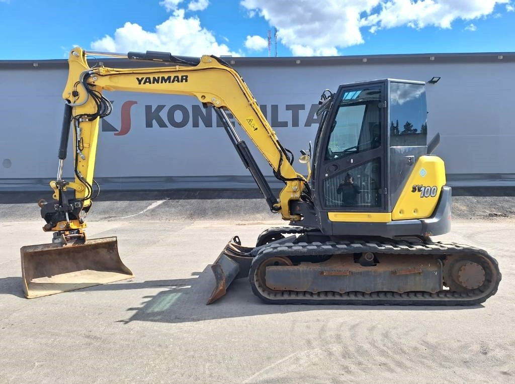 Yanmar SV100-2A PYÖRITTÄJÄLLÄ - Minikotró: 1 kép. Yanmar SV100-2A PYÖRITTÄJÄLLÄ - Minikotró: 1 kép.