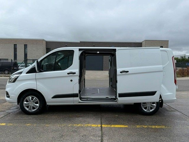 Ford Transit Custom 2.0TDCI. Klima. Navi. Kamera. - Furgon: 3 kép. Ford Transit Custom 2.0TDCI. Klima. Navi. Kamera. - Furgon: 3 kép.
