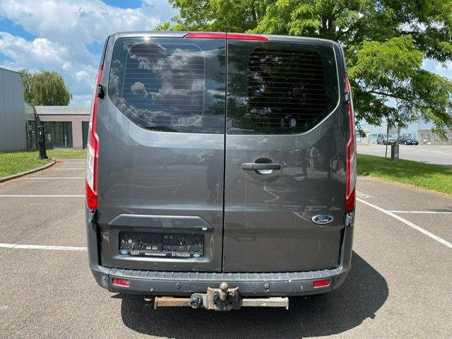 Ford Transit Custom 2.2TDCI. Klima. Navi. Kamera. CC. - Kis furgon: 4 kép. Ford Transit Custom 2.2TDCI. Klima. Navi. Kamera. CC. - Kis furgon: 4 kép.