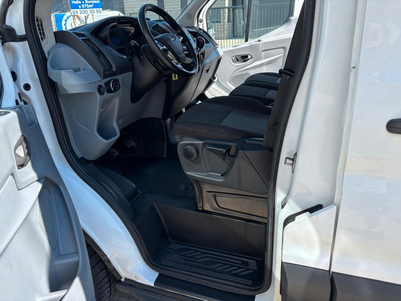 Furgon Ford Transit. Maxi. Klima. Euro 6B. Tempomat: 11 kép.