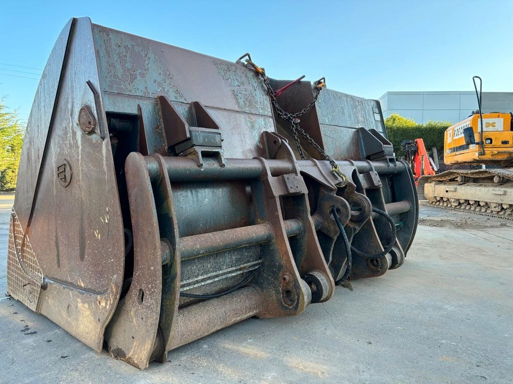Liebherr L574 - L580. Kippschaufel 5m3. - Rakodókanál - Építőipari gépek: 3 kép. Liebherr L574 - L580. Kippschaufel 5m3. - Rakodókanál - Építőipari gépek: 3 kép.