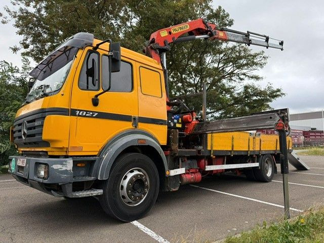 Mercedes-Benz 1827. Kran Palfinger PK13000. - Darus autó: 5 kép. Mercedes-Benz 1827. Kran Palfinger PK13000. - Darus autó: 5 kép.