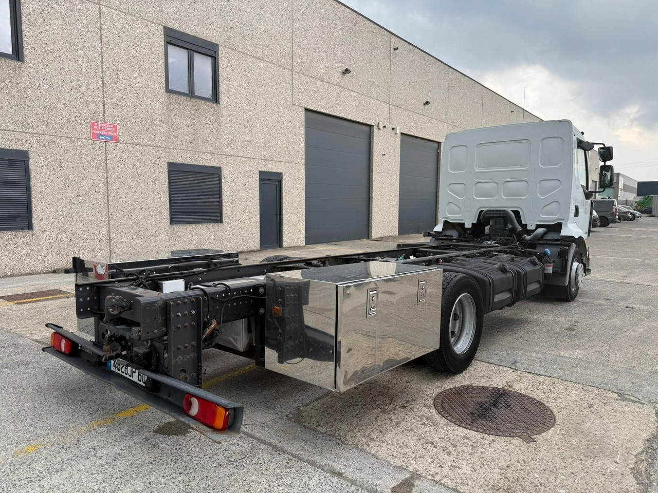 Renault Midlum 240dXi. Klima. 225.000km. - Alvaz teherautó: 2 kép. Renault Midlum 240dXi. Klima. 225.000km. - Alvaz teherautó: 2 kép.