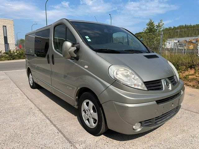 Renault Trafic dCi150. Doka. Klima. Navi. Tempomat. - Kis furgon, Duplakabinos kisteherautó: 3 kép. Renault Trafic dCi150. Doka. Klima. Navi. Tempomat. - Kis furgon, Duplakabinos kisteherautó: 3 kép.