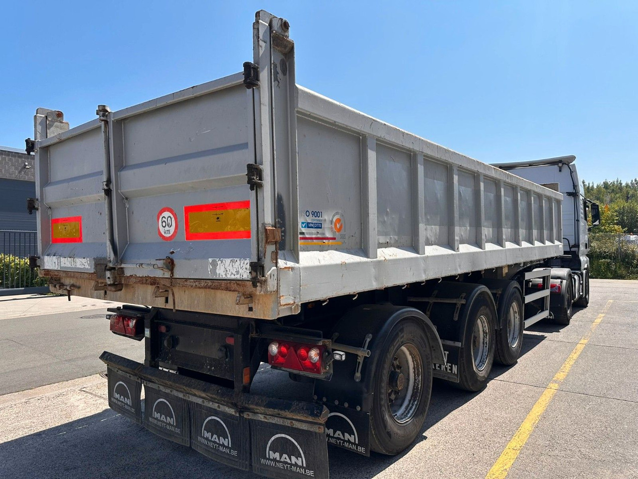 Turbo's Hoet Kipper. 3 Achsen. - Félpótkocsi billenőplatós: 4 kép. Turbo's Hoet Kipper. 3 Achsen. - Félpótkocsi billenőplatós: 4 kép.