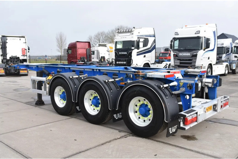 LAG O-3-CC - 20FT SWAP - ADR FL - ALCOA - BPW AXLES - DISC BRAKES - EMPTY WEIGHT 3080 KG!! - Félpótkocsi cserefelépítményes: 4 kép. LAG O-3-CC - 20FT SWAP - ADR FL - ALCOA - BPW AXLES - DISC BRAKES - EMPTY WEIGHT 3080 KG!! - Félpótkocsi cserefelépítményes: 4 kép.