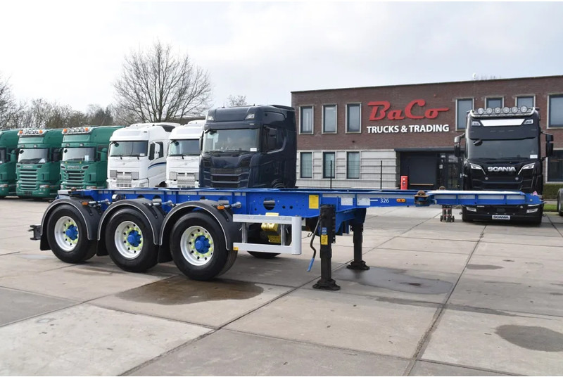 LAG O-3-CC - 20FT SWAP - ADR FL - ALCOA - BPW AXLES - DISC BRAKES - EMPTY WEIGHT 3080 KG!! - Félpótkocsi cserefelépítményes: 1 kép. LAG O-3-CC - 20FT SWAP - ADR FL - ALCOA - BPW AXLES - DISC BRAKES - EMPTY WEIGHT 3080 KG!! - Félpótkocsi cserefelépítményes: 1 kép.