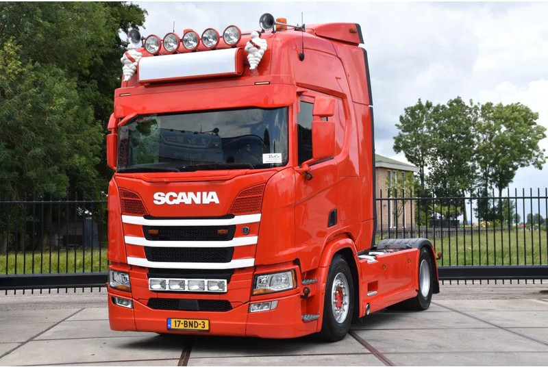 Scania R450 NGS 4x2NB - RETARDER - FULL AIR - PARK. AIRCO - PTO - LEATHER SEATS - 2 x FUEL TANKS - EXCELLENT CONDITION - - Nyergesvontató: 1 kép. Scania R450 NGS 4x2NB - RETARDER - FULL AIR - PARK. AIRCO - PTO - LEATHER SEATS - 2 x FUEL TANKS - EXCELLENT CONDITION - - Nyergesvontató: 1 kép.