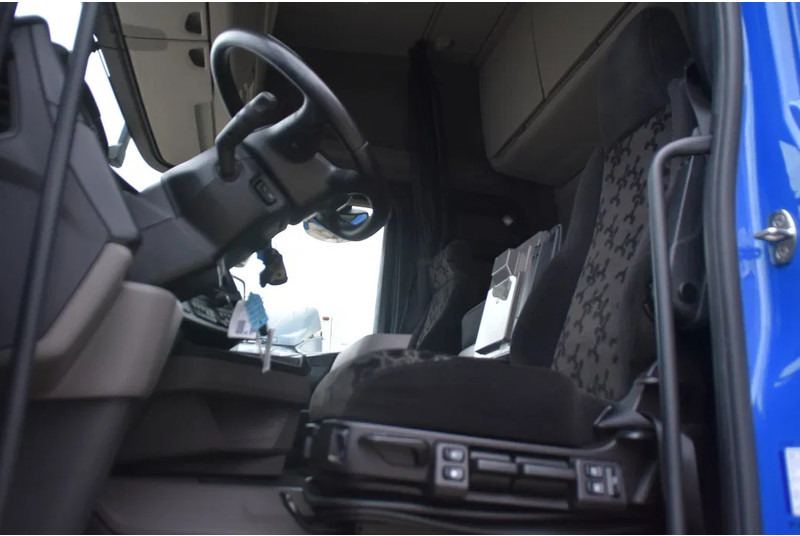 Scania R460 NGS 4x2 - SUPER - RETARDER - 324 TKM - PARK. AIRCO - ACC - NAVI - 2 x FUEL TANKS - TOP CONDITION - - Nyergesvontató: 4 kép. Scania R460 NGS 4x2 - SUPER - RETARDER - 324 TKM - PARK. AIRCO - ACC - NAVI - 2 x FUEL TANKS - TOP CONDITION - - Nyergesvontató: 4 kép.