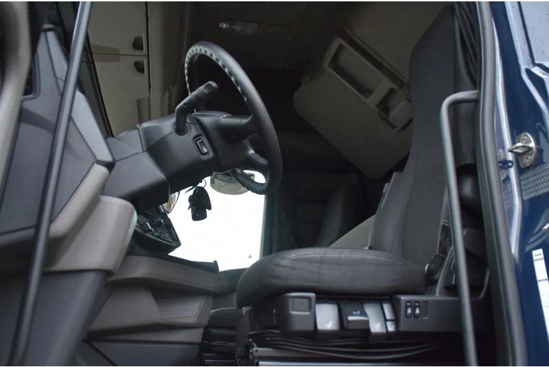 Scania S450 NGS 4x2NB - FULL AIR - 724 TKM - RETARDER - PARK. AIRCO - 2 x FUEL TANKS - TOP CONDITION - - Nyergesvontató: 4 kép. Scania S450 NGS 4x2NB - FULL AIR - 724 TKM - RETARDER - PARK. AIRCO - 2 x FUEL TANKS - TOP CONDITION - - Nyergesvontató: 4 kép.