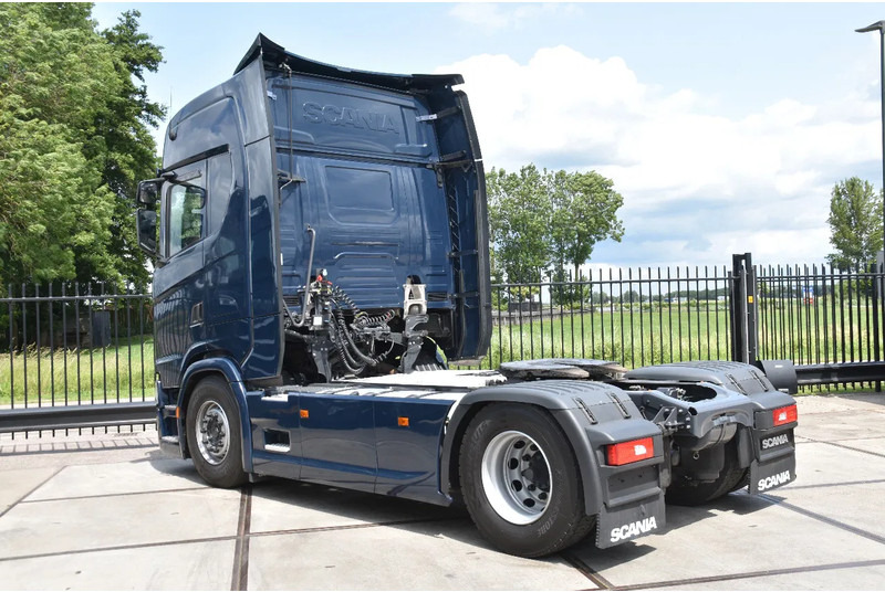 Scania S450 NGS 4x2NB - RETARDER - 746 TKM - FULL AIR - AIRCO - 2 x FUEL TANKS - TOP CONDITION - - Nyergesvontató: 3 kép. Scania S450 NGS 4x2NB - RETARDER - 746 TKM - FULL AIR - AIRCO - 2 x FUEL TANKS - TOP CONDITION - - Nyergesvontató: 3 kép.