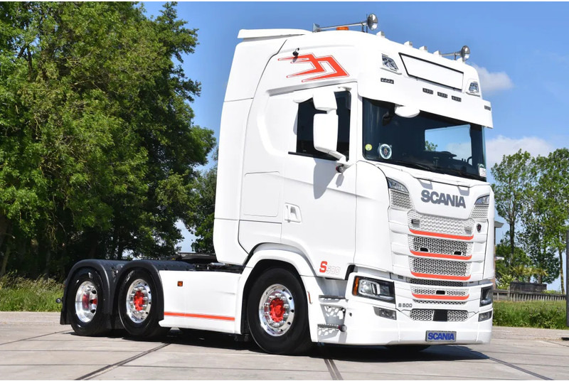 Scania S500 NGS 6x2/4NB - RETARDER - FULL AIR - PARK. AIRCO - LEATHER SEATS - SLIDING FIFTH WHEEL - EXCELLENT CONDITION - - Nyergesvontató: 1 kép. Scania S500 NGS 6x2/4NB - RETARDER - FULL AIR - PARK. AIRCO - LEATHER SEATS - SLIDING FIFTH WHEEL - EXCELLENT CONDITION - - Nyergesvontató: 1 kép.