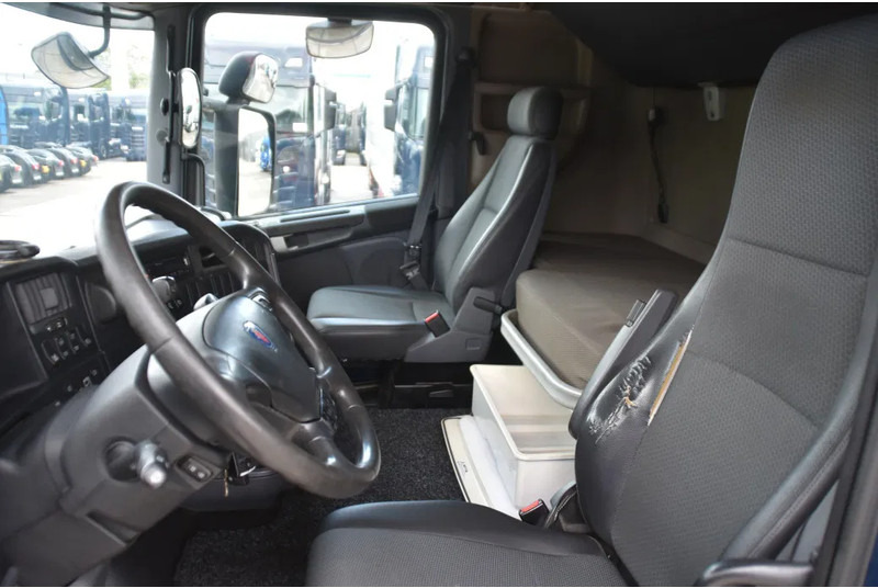 Scania R450 HL 6x2 + THERMO KING TS-300 - RETARDER - WHEELBASE: 510 CM - AIRCO - - Hűtős teherautó: 5 kép. Scania R450 HL 6x2 + THERMO KING TS-300 - RETARDER - WHEELBASE: 510 CM - AIRCO - - Hűtős teherautó: 5 kép.