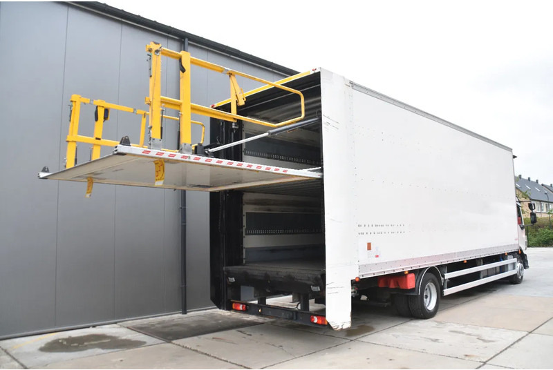 Volvo FL 280 4x2 + BOX - 294 TKM - AIRCO - DOUBLE CARGOFLOOR - ELEVATOR - REMOTE CONTROL - CAMERA - - Dobozos felépítményű teherautó: 3 kép. Volvo FL 280 4x2 + BOX - 294 TKM - AIRCO - DOUBLE CARGOFLOOR - ELEVATOR - REMOTE CONTROL - CAMERA - - Dobozos felépítményű teherautó: 3 kép.