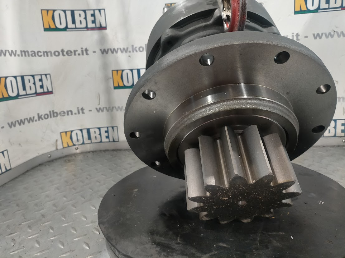 Bonfiglioli CASE CX130 - Fordító motor - Építőipari gépek: 1 kép. Bonfiglioli CASE CX130 - Fordító motor - Építőipari gépek: 1 kép.