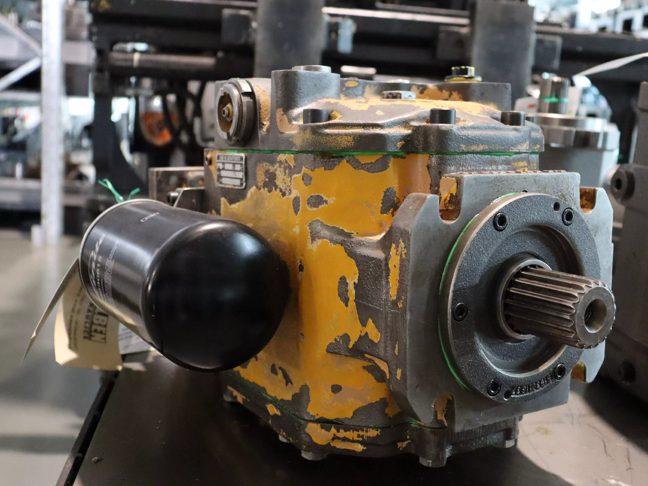 Linde BPV100-01R - Hidraulikus szivattyú - Anyagmozgató gép: 1 kép. Linde BPV100-01R - Hidraulikus szivattyú - Anyagmozgató gép: 1 kép.