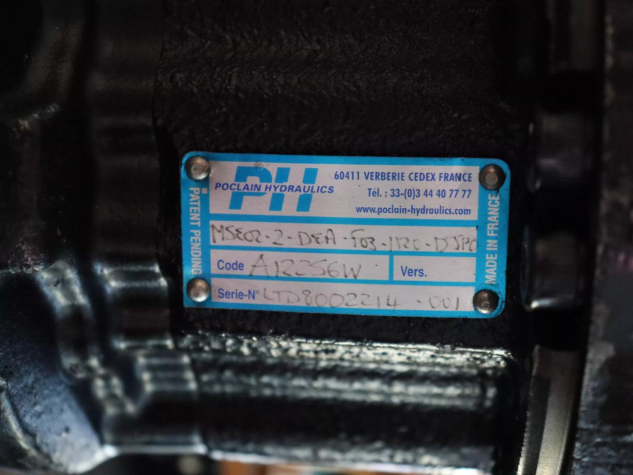POCLAIN MSE02-2-DEA-F03-1120-DJP0 - Hidraulikus motor - Építőipari gépek: 2 kép. POCLAIN MSE02-2-DEA-F03-1120-DJP0 - Hidraulikus motor - Építőipari gépek: 2 kép.