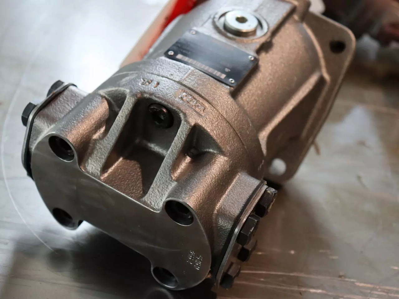 REXROTH A2FM56/61W-VZB020 - Hidraulikus motor - Építőipari gépek: 3 kép. REXROTH A2FM56/61W-VZB020 - Hidraulikus motor - Építőipari gépek: 3 kép.