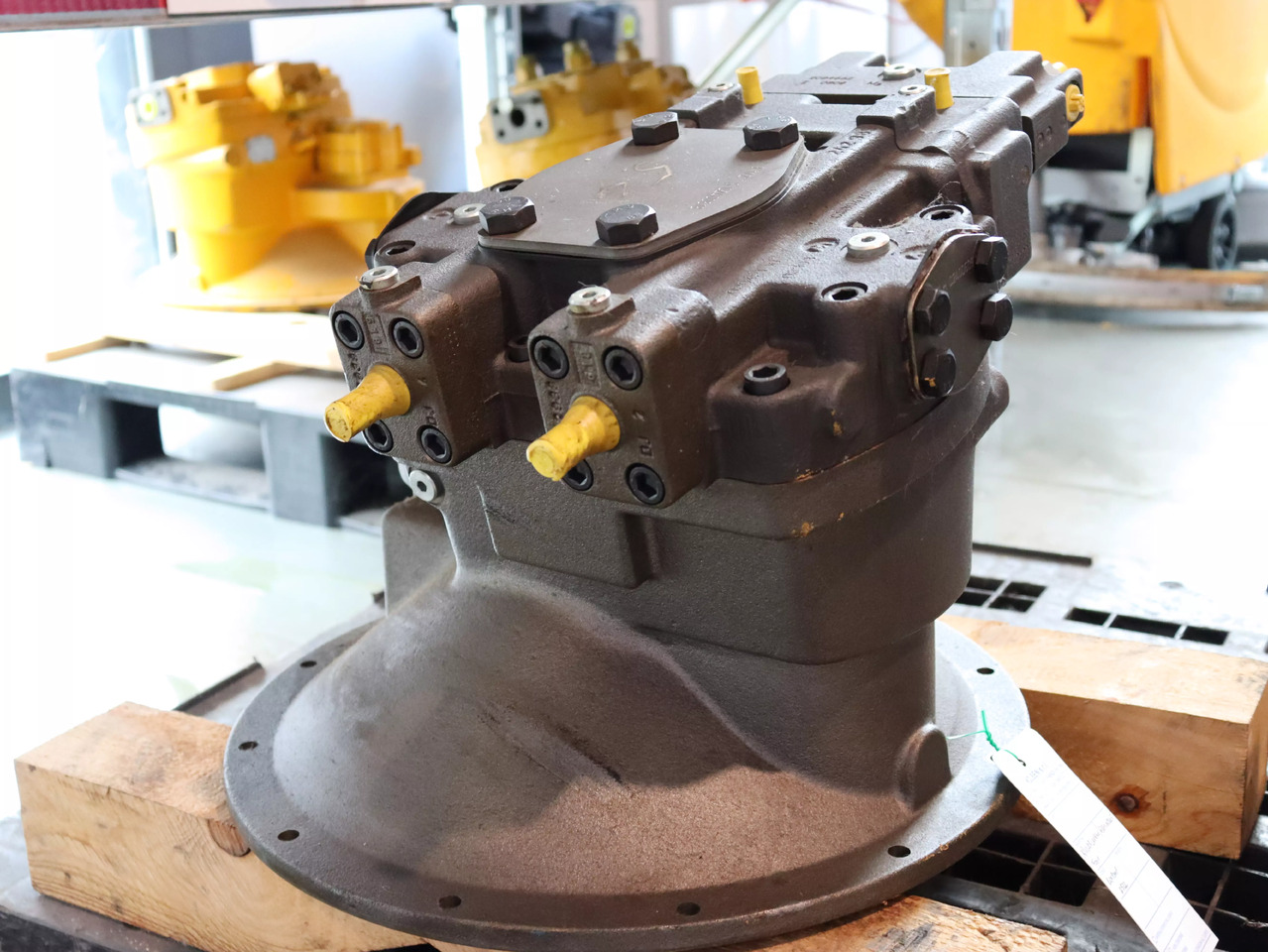 REXROTH A8VO107LA1KH1/63R1-NZG05F001 - Hidraulikus szivattyú - Anyagmozgató gép: 2 kép. REXROTH A8VO107LA1KH1/63R1-NZG05F001 - Hidraulikus szivattyú - Anyagmozgató gép: 2 kép.