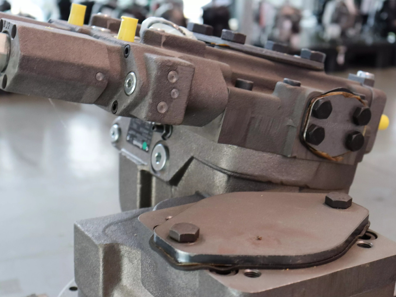 REXROTH A8VO55LA1H2/60R1-NZG05K13 - Hidraulikus szivattyú - Anyagmozgató gép: 2 kép. REXROTH A8VO55LA1H2/60R1-NZG05K13 - Hidraulikus szivattyú - Anyagmozgató gép: 2 kép.