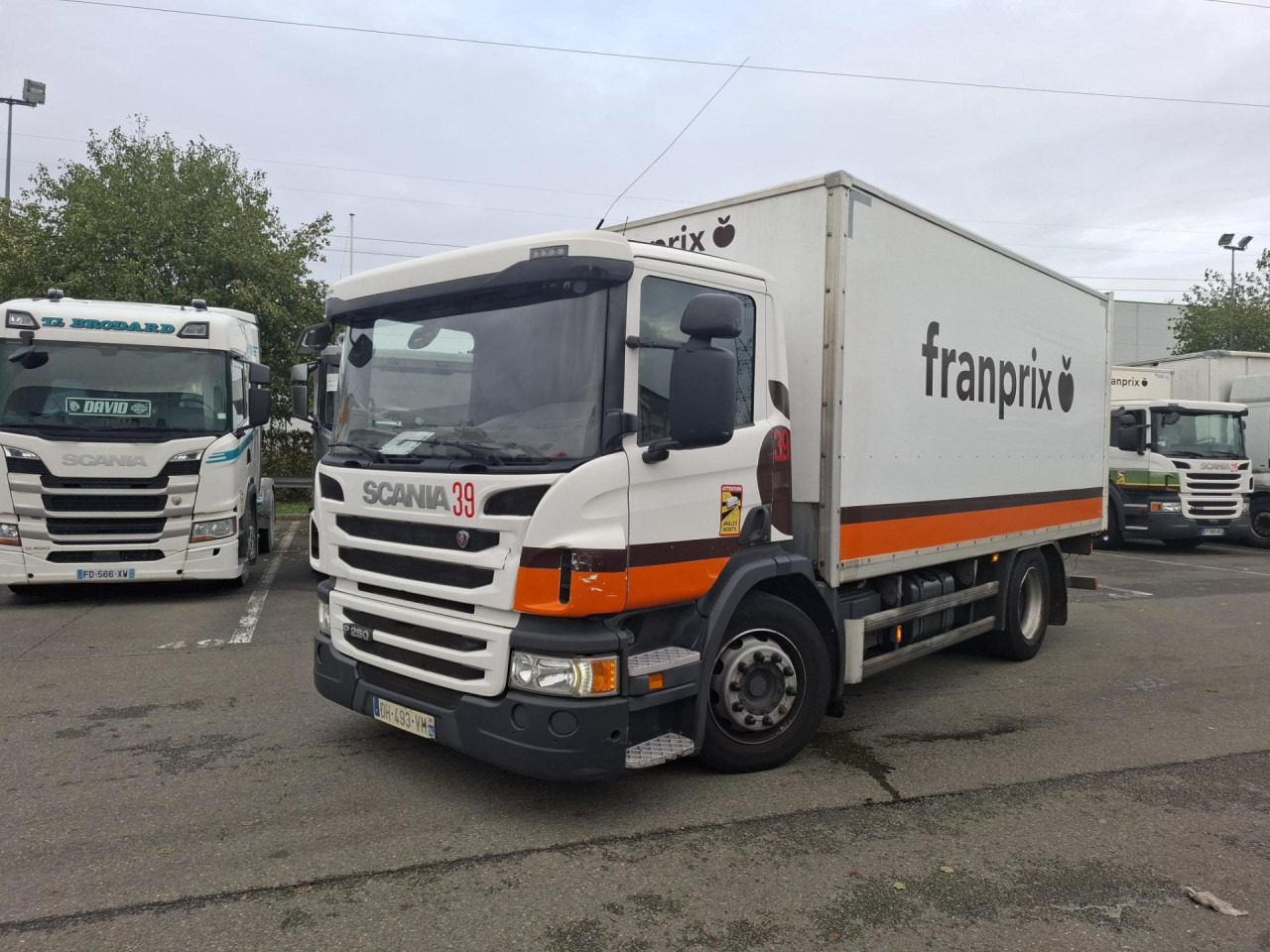 SCANIA SCANIA P250 Fourgon Hayon - Alvaz teherautó: 1 kép. SCANIA SCANIA P250 Fourgon Hayon - Alvaz teherautó: 1 kép.