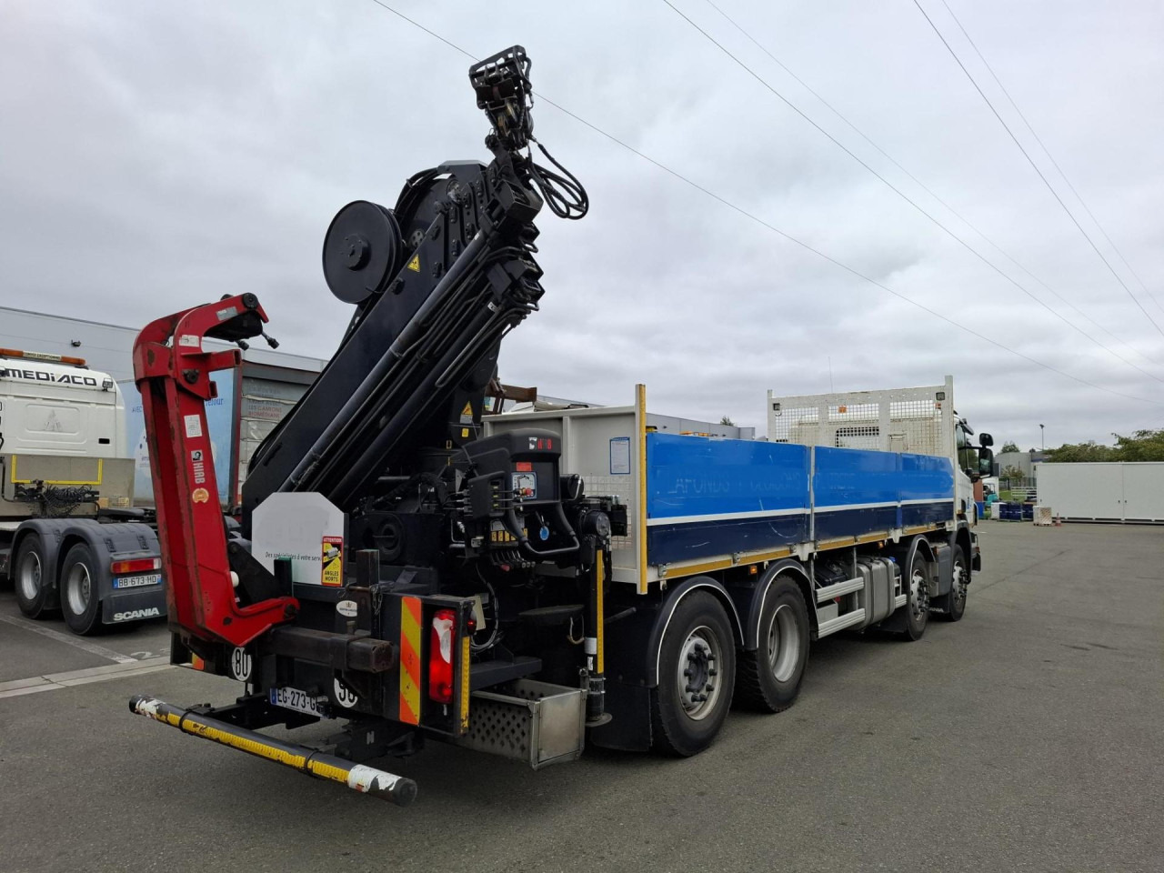 SCANIA SCANIA P41 8/2*6 Plat +Grue 21TM - Alvaz teherautó: 3 kép. SCANIA SCANIA P41 8/2*6 Plat +Grue 21TM - Alvaz teherautó: 3 kép.