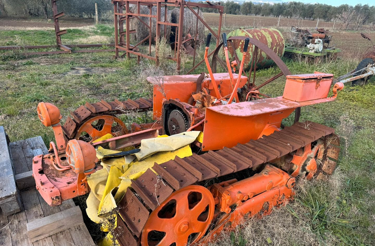 Fiat 352 - Traktor: 5 kép. Fiat 352 - Traktor: 5 kép.
