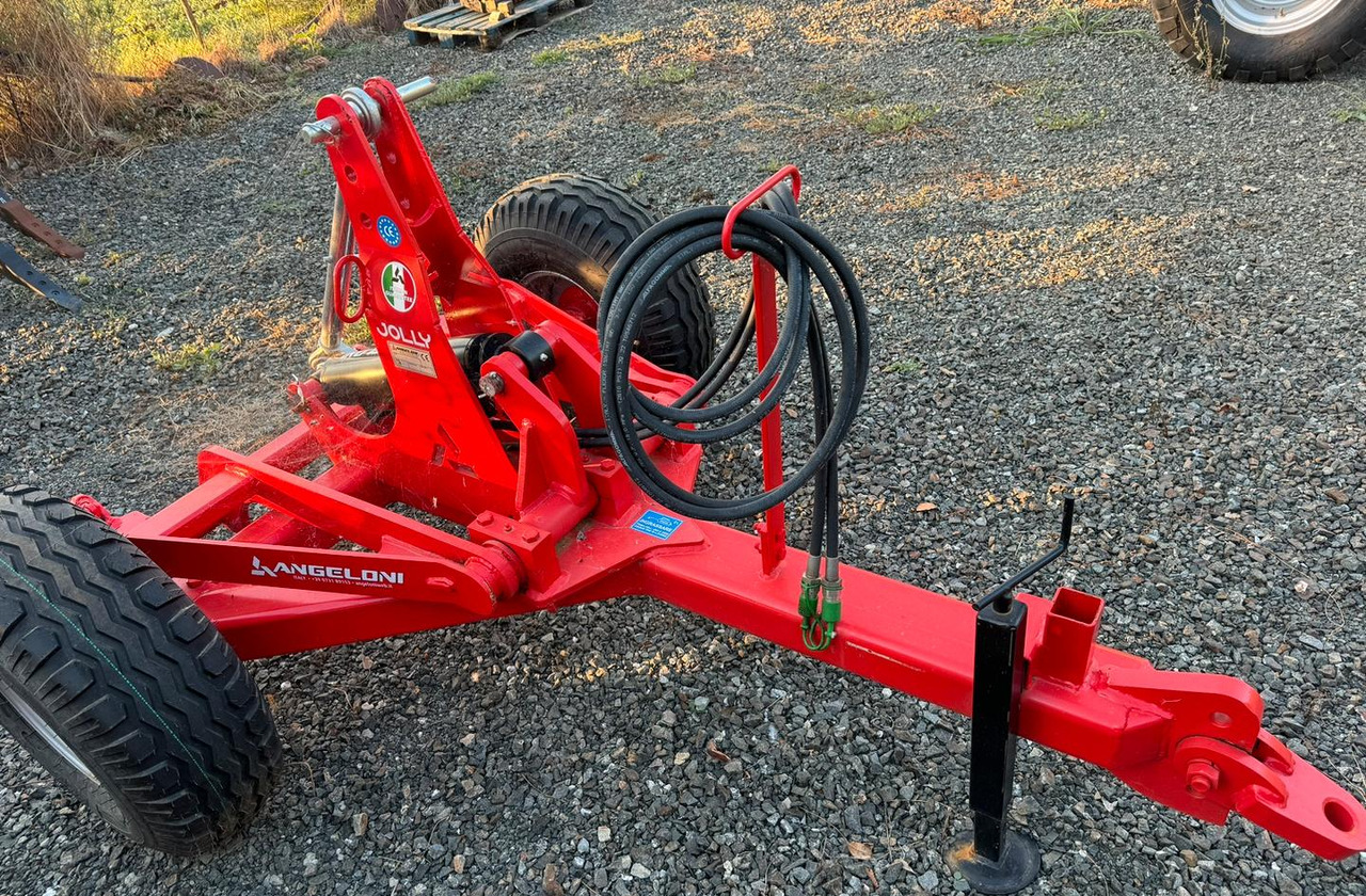 Carrello - Mezőgazdasági gépek: 1 kép. Carrello - Mezőgazdasági gépek: 1 kép.