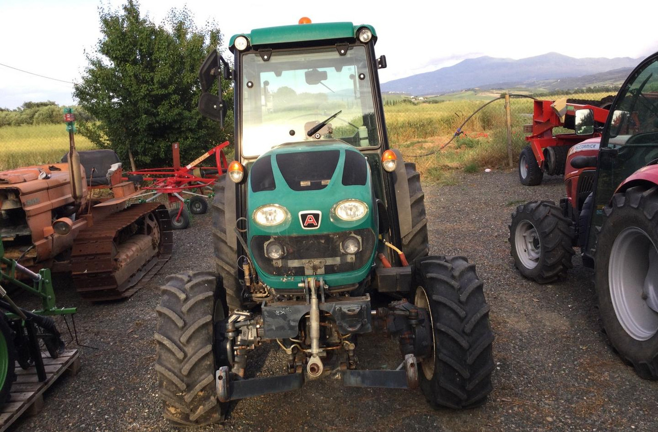 Trattore - Traktor: 1 kép. Trattore - Traktor: 1 kép.