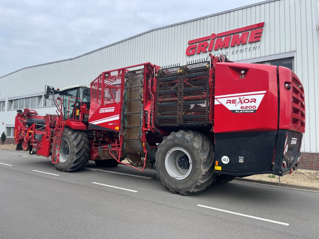Grimme REXOR 6200 PL Radschar FM 300 - Talajművelő gep: 4 kép. Grimme REXOR 6200 PL Radschar FM 300 - Talajművelő gep: 4 kép.