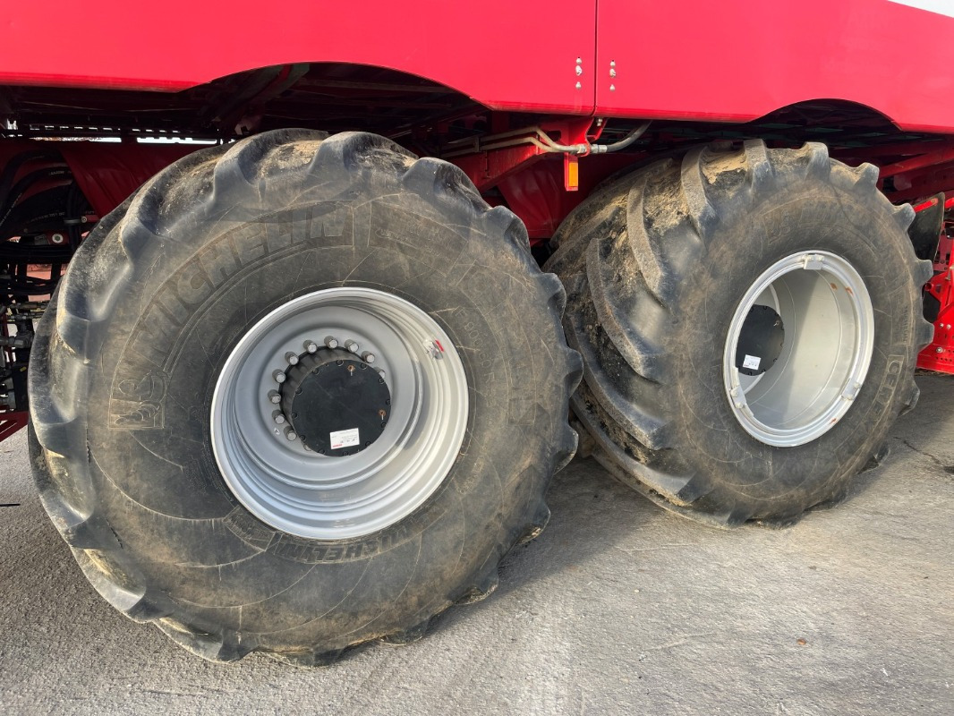 Grimme REXOR 630 Rüttelschar FM - Talajművelő gep: 3 kép. Grimme REXOR 630 Rüttelschar FM - Talajművelő gep: 3 kép.