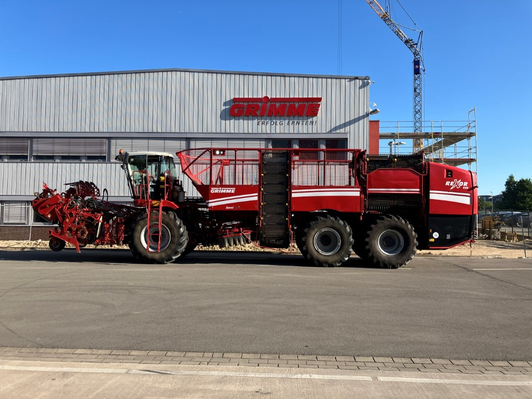 Grimme REXOR 630 Rüttelschar Multiwelle - Talajművelő gep: 1 kép. Grimme REXOR 630 Rüttelschar Multiwelle - Talajművelő gep: 1 kép.
