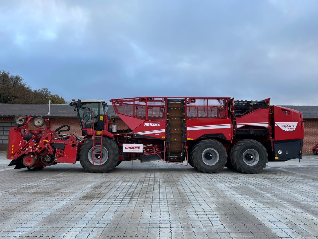 Grimme REXOR 6300 Platinum - Talajművelő gep: 1 kép. Grimme REXOR 6300 Platinum - Talajművelő gep: 1 kép.