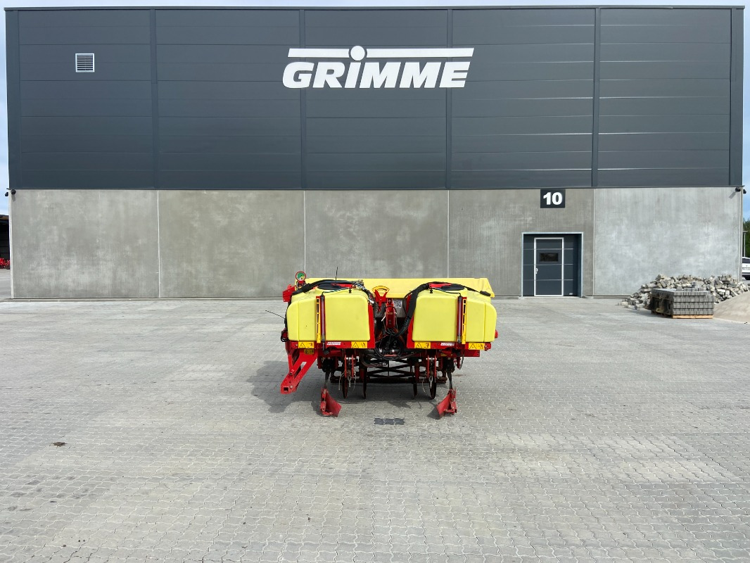 GRIMME FA-200 TS-420 - Betakarító gép: 1 kép. GRIMME FA-200 TS-420 - Betakarító gép: 1 kép.
