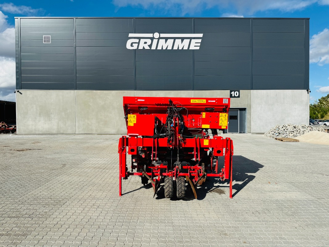 GRIMME GB-215 - Betakarító gép: 1 kép. GRIMME GB-215 - Betakarító gép: 1 kép.