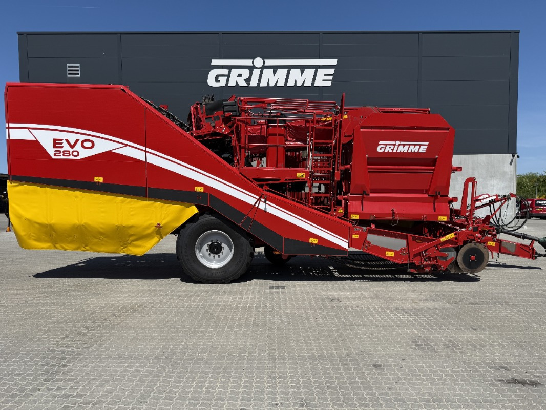 Grimme EVO 280 ClodSep Gen II - Betakarító gép: 1 kép. Grimme EVO 280 ClodSep Gen II - Betakarító gép: 1 kép.