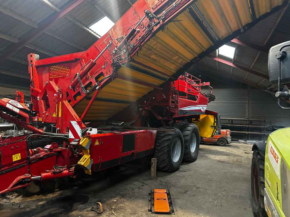 Grimme EVO 290 EasySep - Betakarító gép: 1 kép. Grimme EVO 290 EasySep - Betakarító gép: 1 kép.