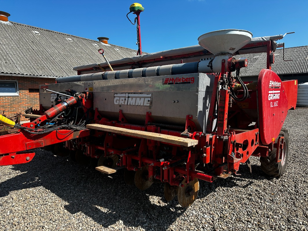 Grimme GL 36-ZS - Betakarító gép: 1 kép. Grimme GL 36-ZS - Betakarító gép: 1 kép.